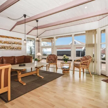 Nice In Haderslev With Kitchen Kelstrup Strand